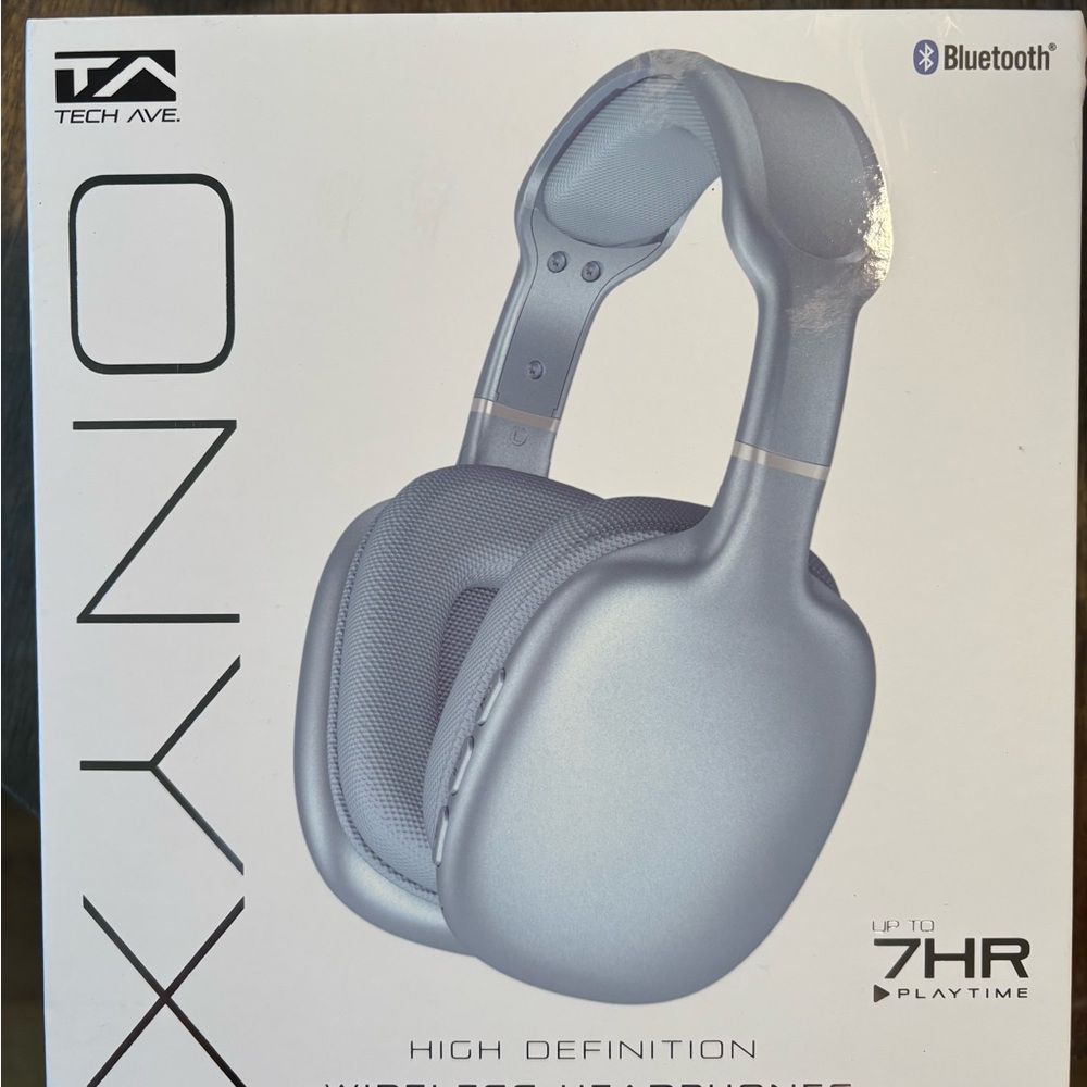 Tech Ave Onyx Bluetooth Headphones